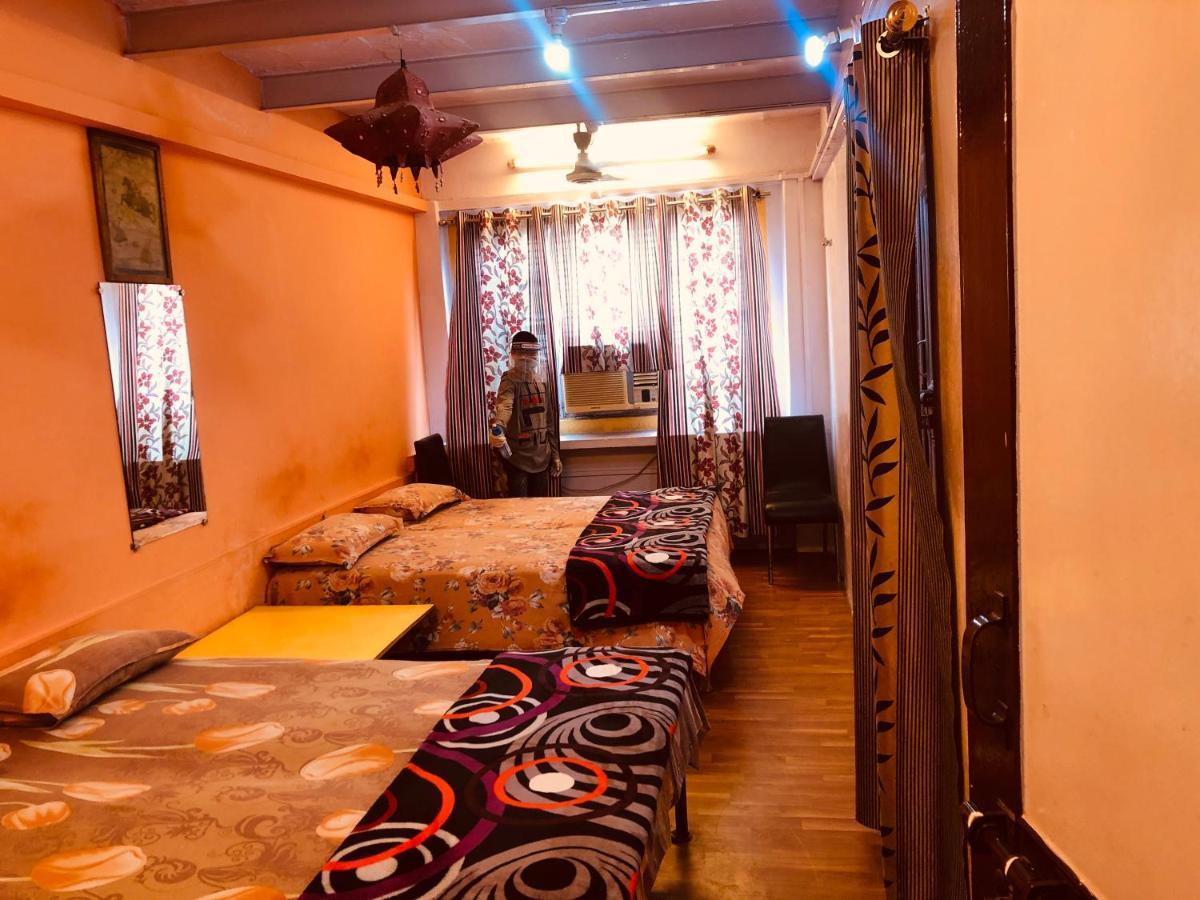 Golden Lodge Varanasi Exterior photo